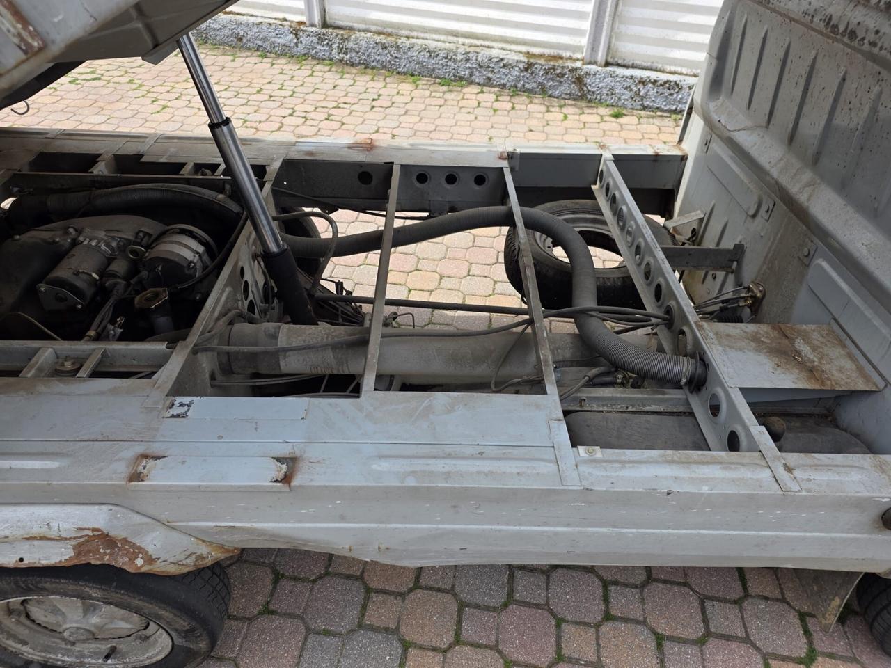 Piaggio Poker Ape 422 cilindra 14.5kw. - 19.7cv. Ribaltabile