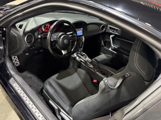 TOYOTA GT86 MANUALE RESTYLING