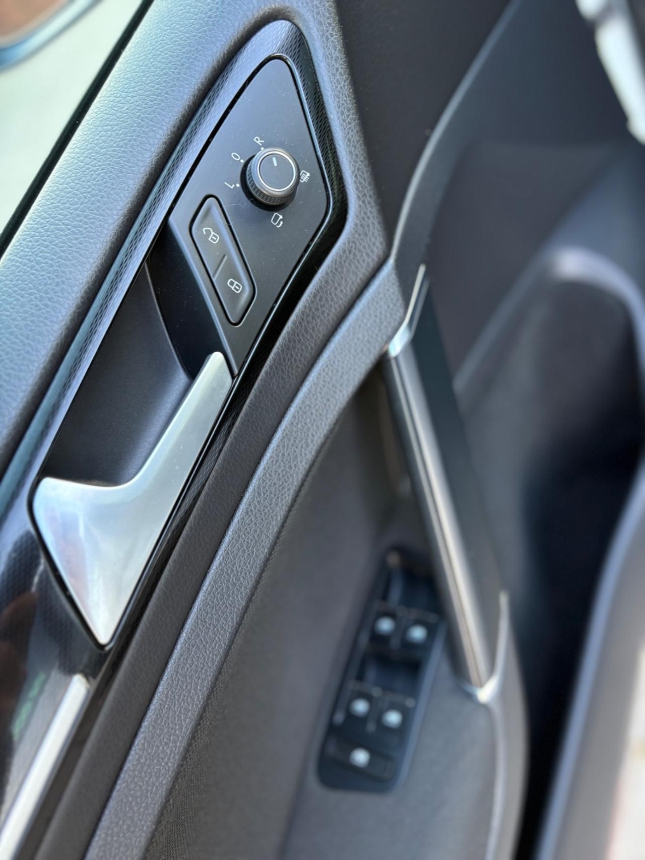 Volkswagen Golf GTD 2.0 TDI DSG 5p.