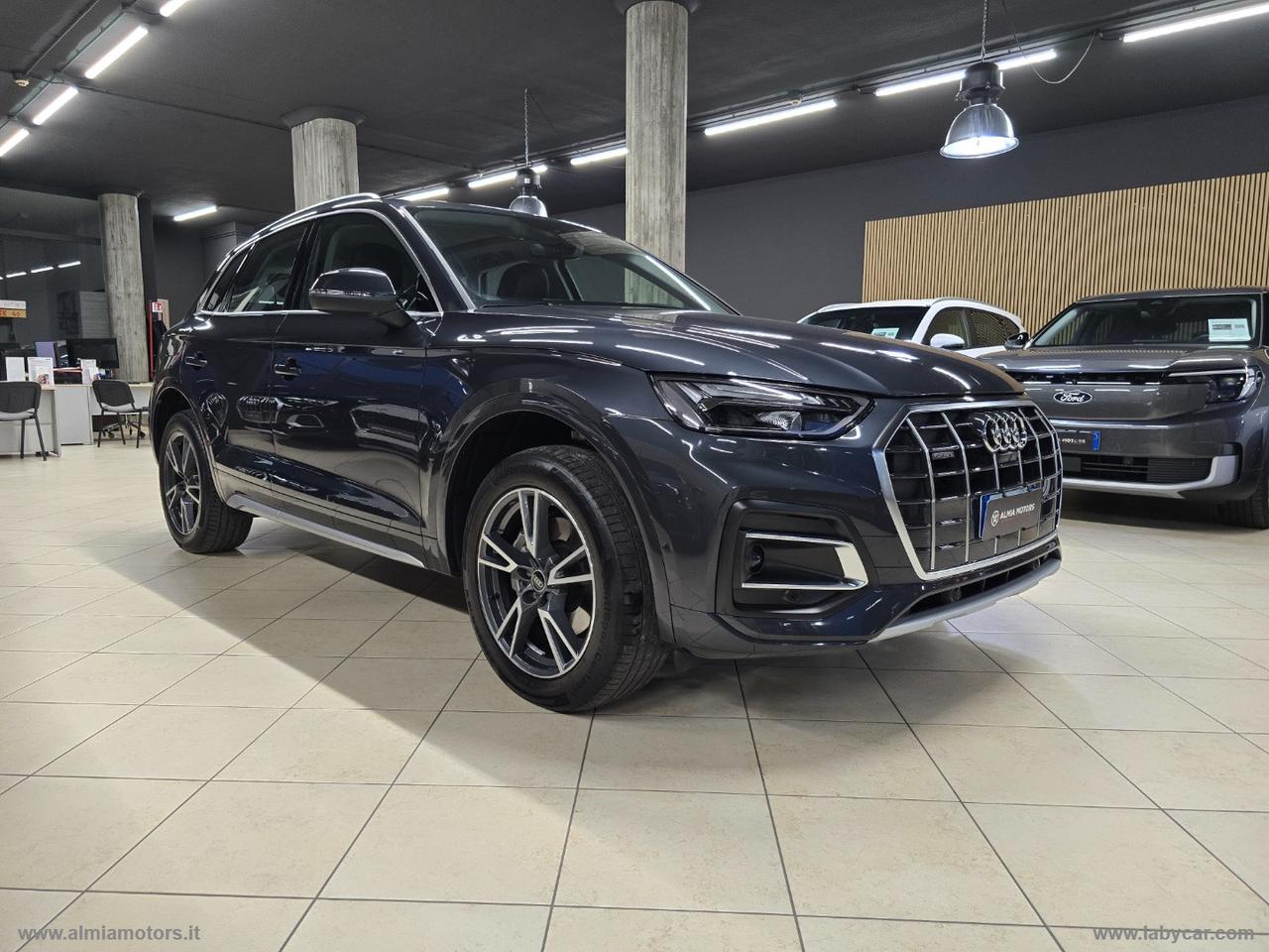 AUDI Q5 40 TFSI quattro S tronic Business Adv