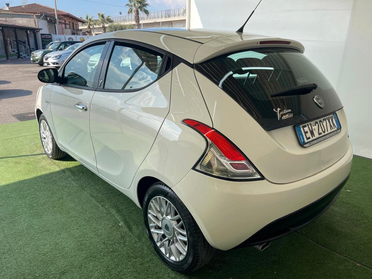 LANCIA YPSILON 1.2 BENZINA 70CV