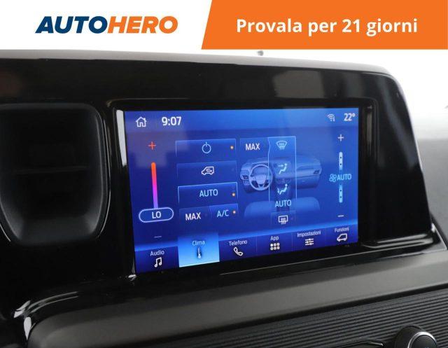 FORD Tourneo Courier 1.0 EcoBoost Titanium