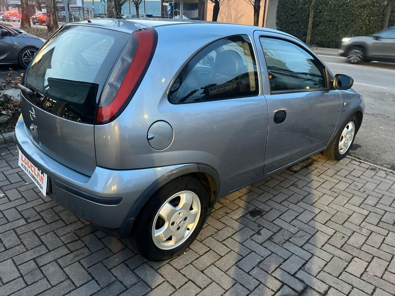 Opel Corsa 1.0i 12V cat 3 porte Club