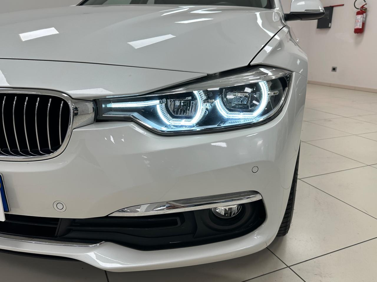 Bmw 318 318d Touring 150 Cv Luxury - 2016