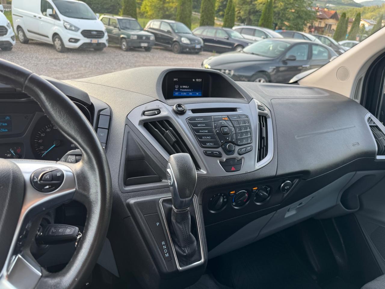 Ford Tourneo Custom Cambio automatico