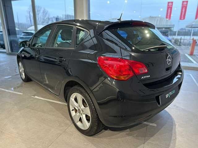 Opel Astra 1.4 100CV 5 porte