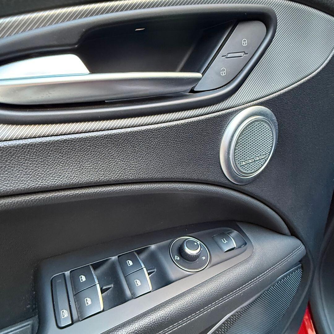 Alfa Romeo Stelvio 2.0 Turbo 280 CV AT8 Q4 Super