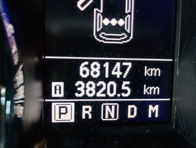 Nissan Qashqai 2.0 dCi Tekna DPF 4x4 AT