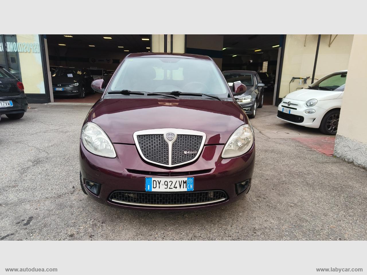 LANCIA Ypsilon 1.2 Oro OK NEOPATENTATI