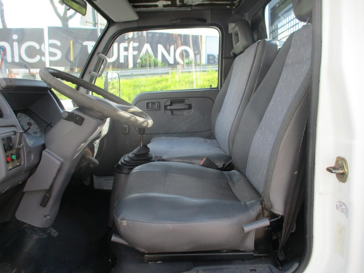 Nissan Cabstar 3000 120CV RIBALTBILE TRILATERALE **PERFETTO**