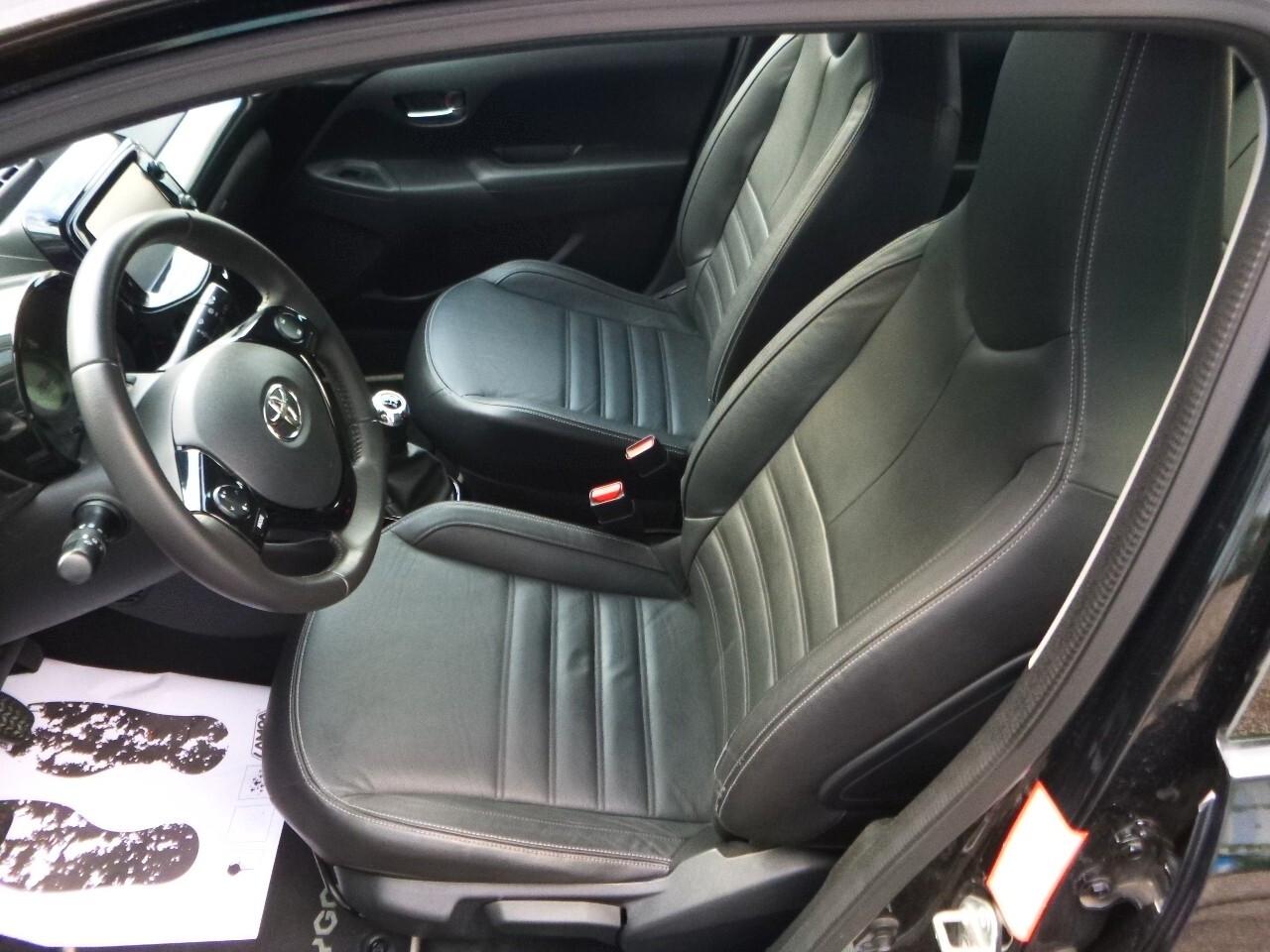 Toyota Aygo 1.0 VVT-i 69 CV 5 porte x-clusiv