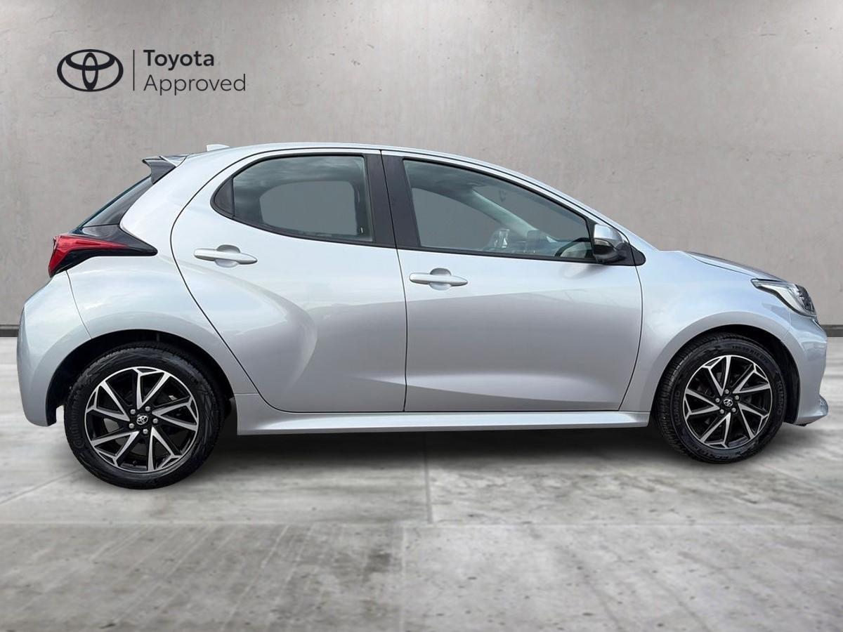 TOYOTA Yaris 4ª serie - Yaris 1.0 5 porte Trend