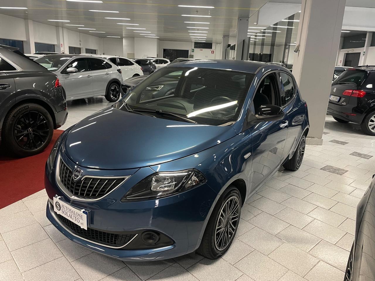 Lancia Ypsilon 1.0 FireFly 5 porte S&S Hybrid Silver Plus