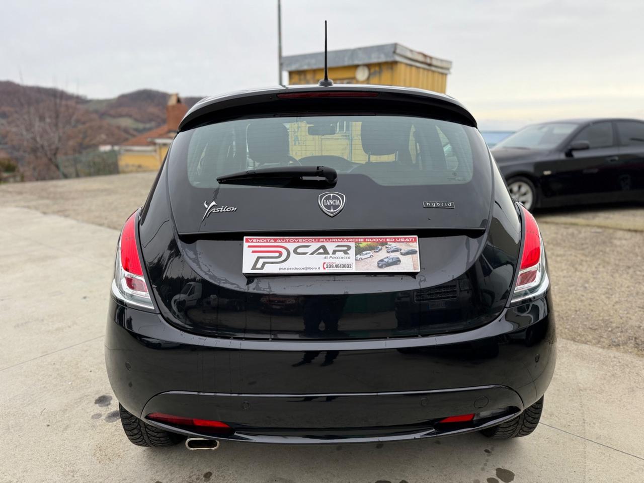 Lancia Ypsilon 1.0 FireFly 5 porte S&S Hybrid Ecochic Gold