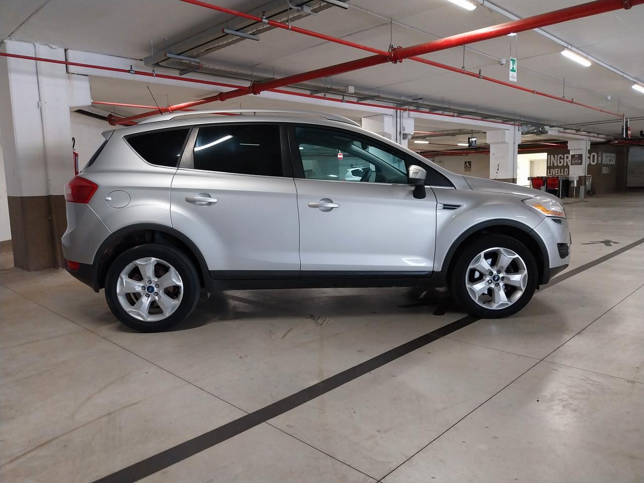 Ford Kuga 2.0 TDCi 136 CV 4WD Titanium DPF