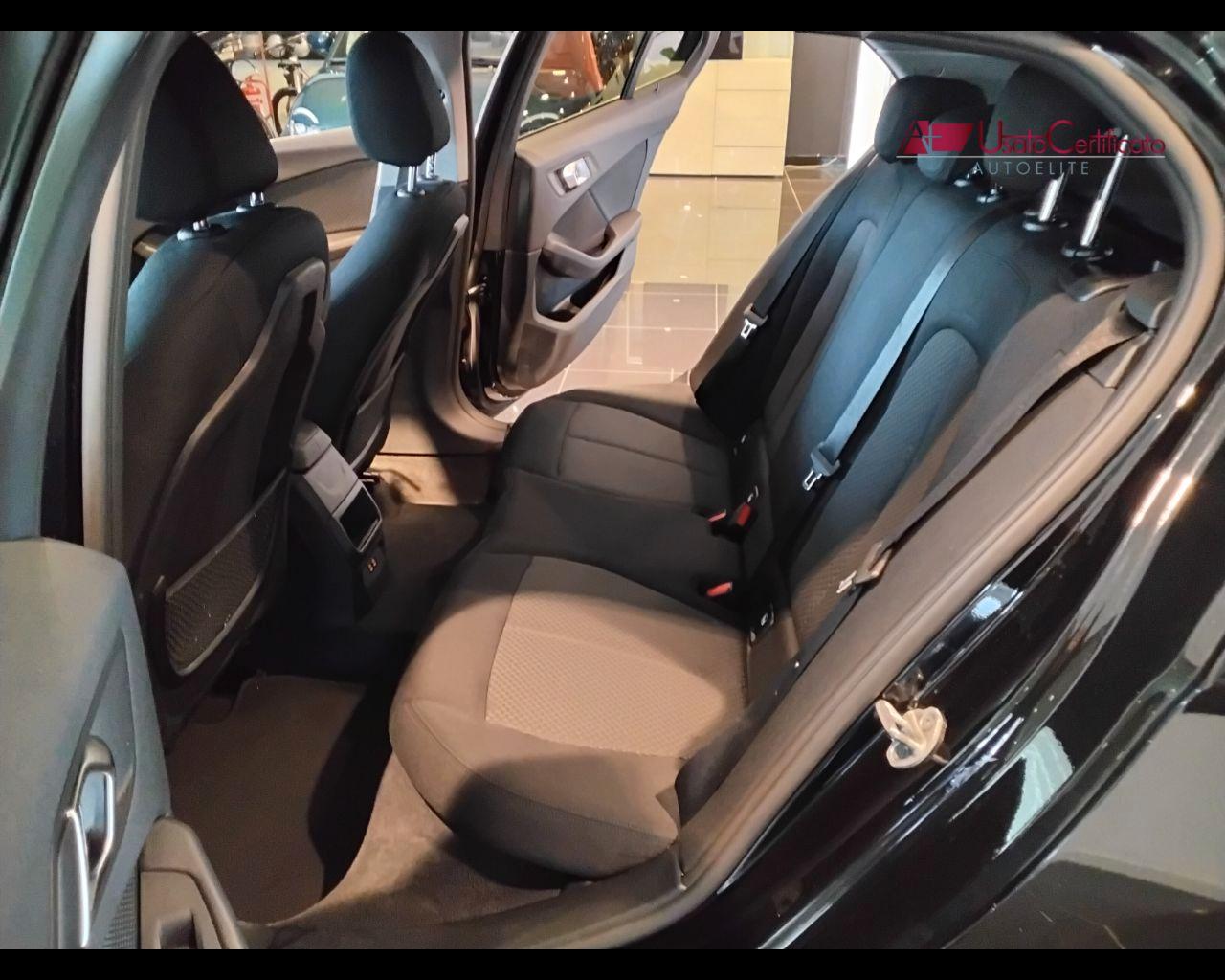 BMW 116d 5p. Business Advantage
