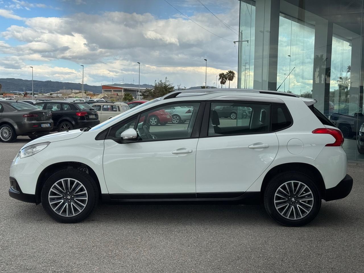 Peugeot 2008 1.2 VTi 82CV Active