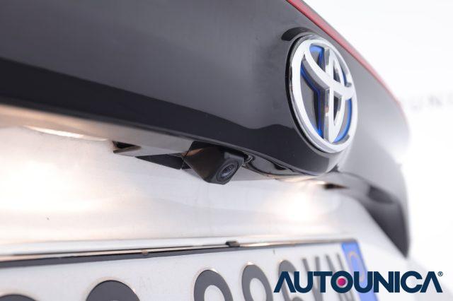 TOYOTA Yaris 1.5 HYBRID 5 PORTE LOUNGE FARI LED TETTO PANORAMA