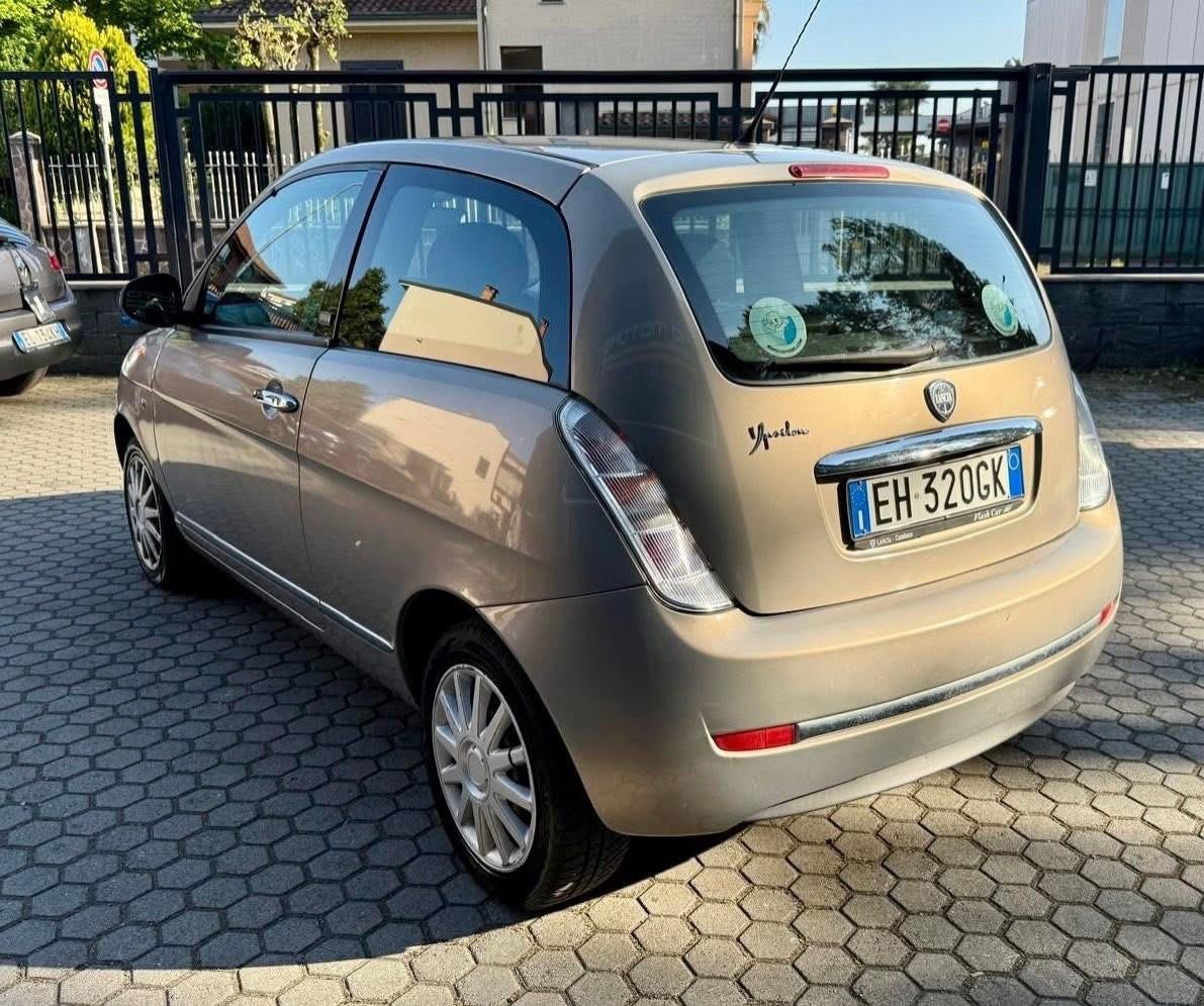 Lancia Ypsilon 1.2 Benzina Neopatentati Unico Proprietario