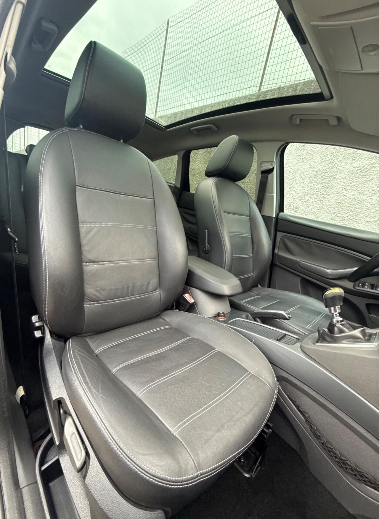 Ford Kuga 2.0 TDCi 136 CV 4WD Titanium,TETTO PANORAMICO,Pelle,Climatronic bizona,ecc.