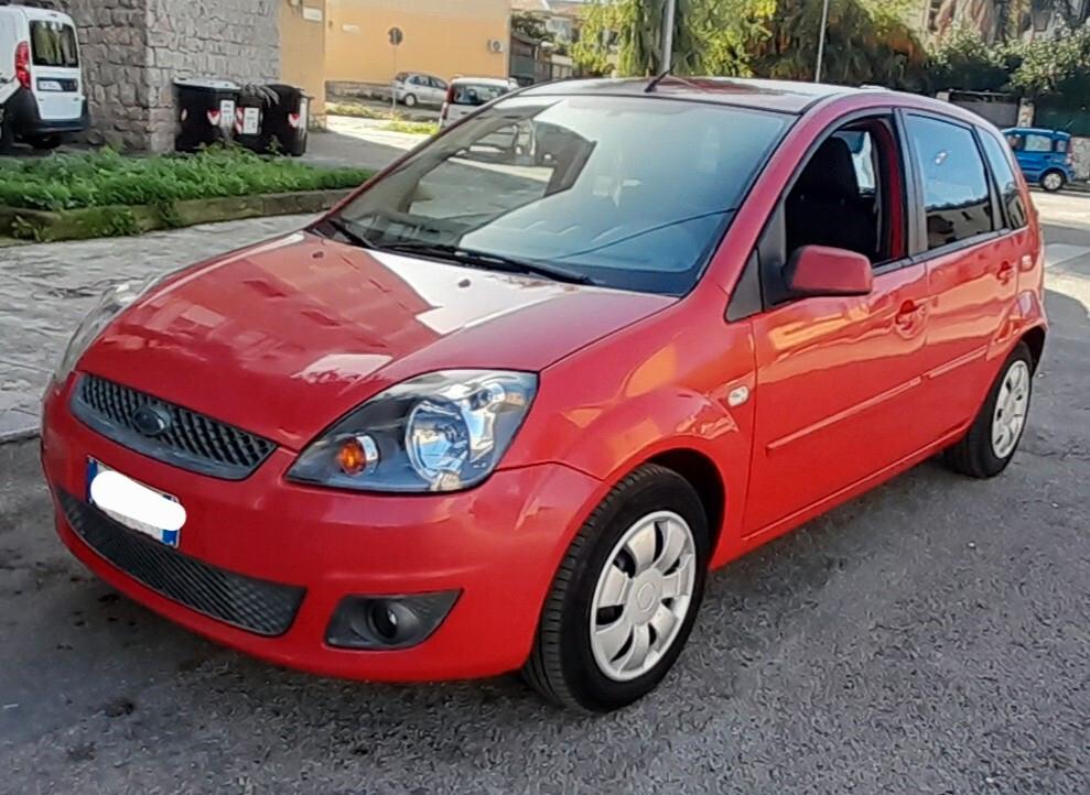 Ford Fiesta 1.4 TDCi 5p. Ghia