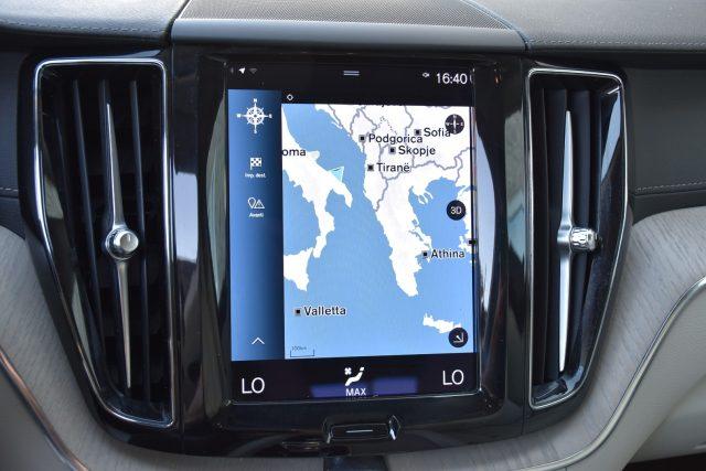 VOLVO XC60 B4 (d) Geartronic Inscription