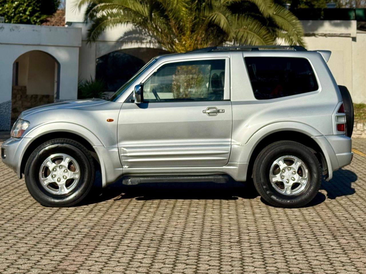 Mitsubishi Pajero 3.2 16V DI-D 5p. GLS2 FULL OPTIONAL