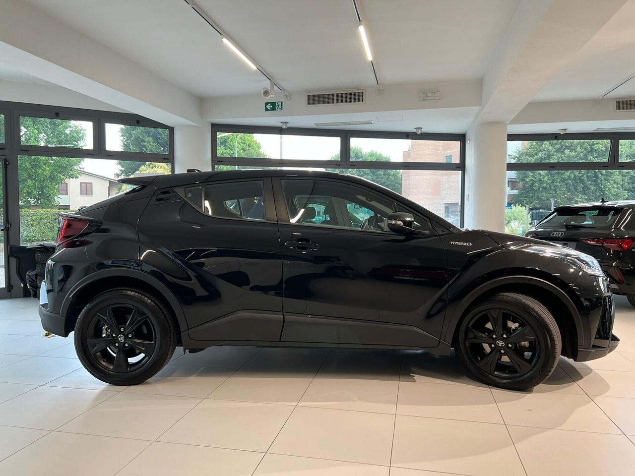 Toyota C-HR 1.8 Hybrid E-CVT GR Sport