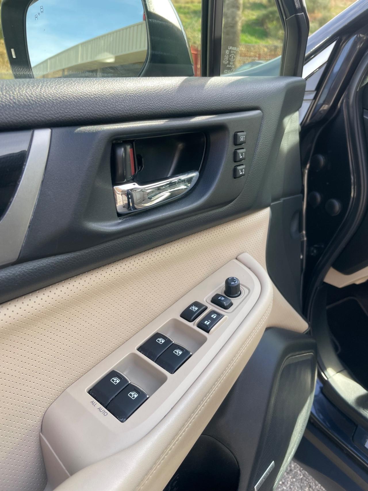 Subaru OUTBACK 2.0d Lineartronic Free