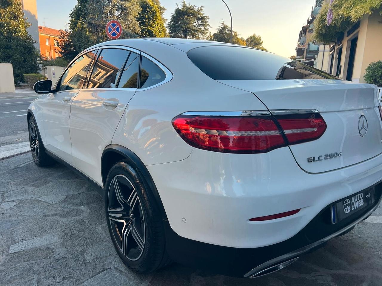 MB GLC 250d 4MATIC COUPE' PREMIUM