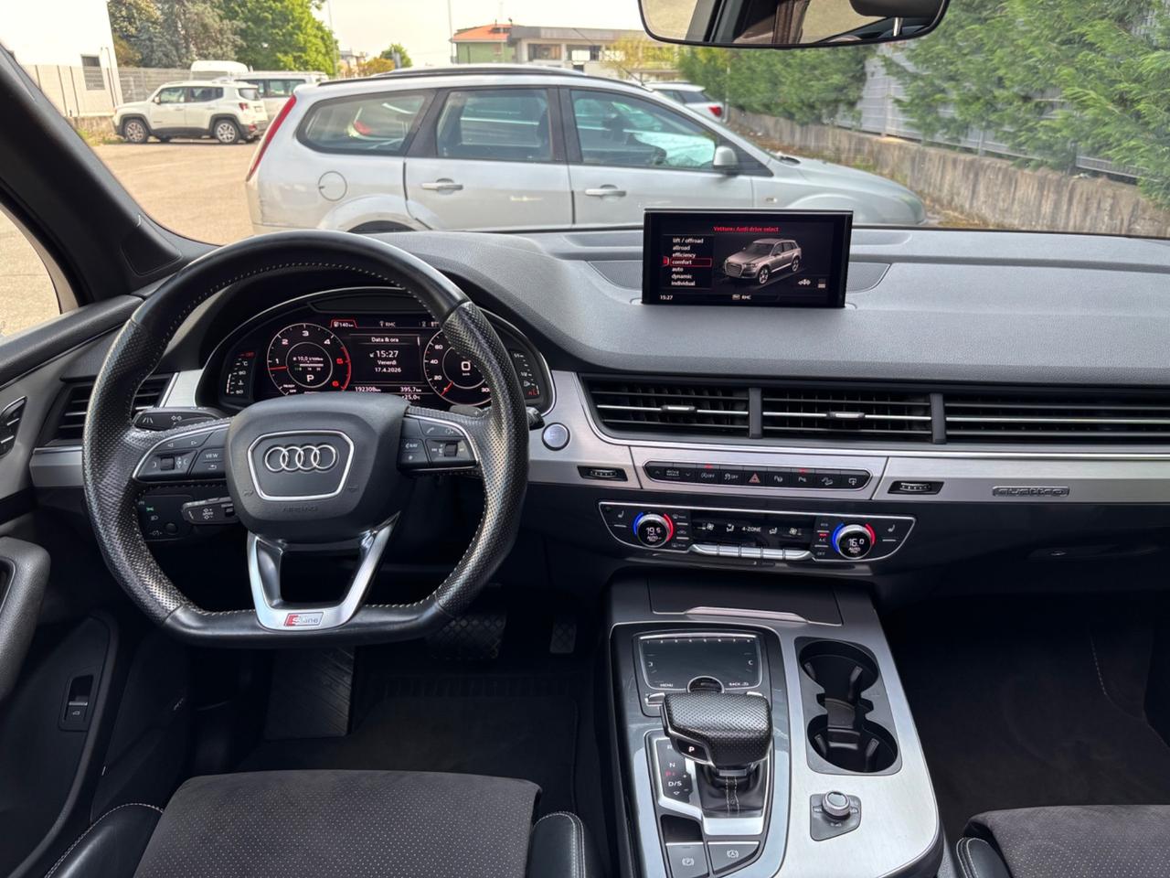 Audi Q7 3.0 TDI 272 CV quattro S LINE,TAGLIANDI CERTIFICATI