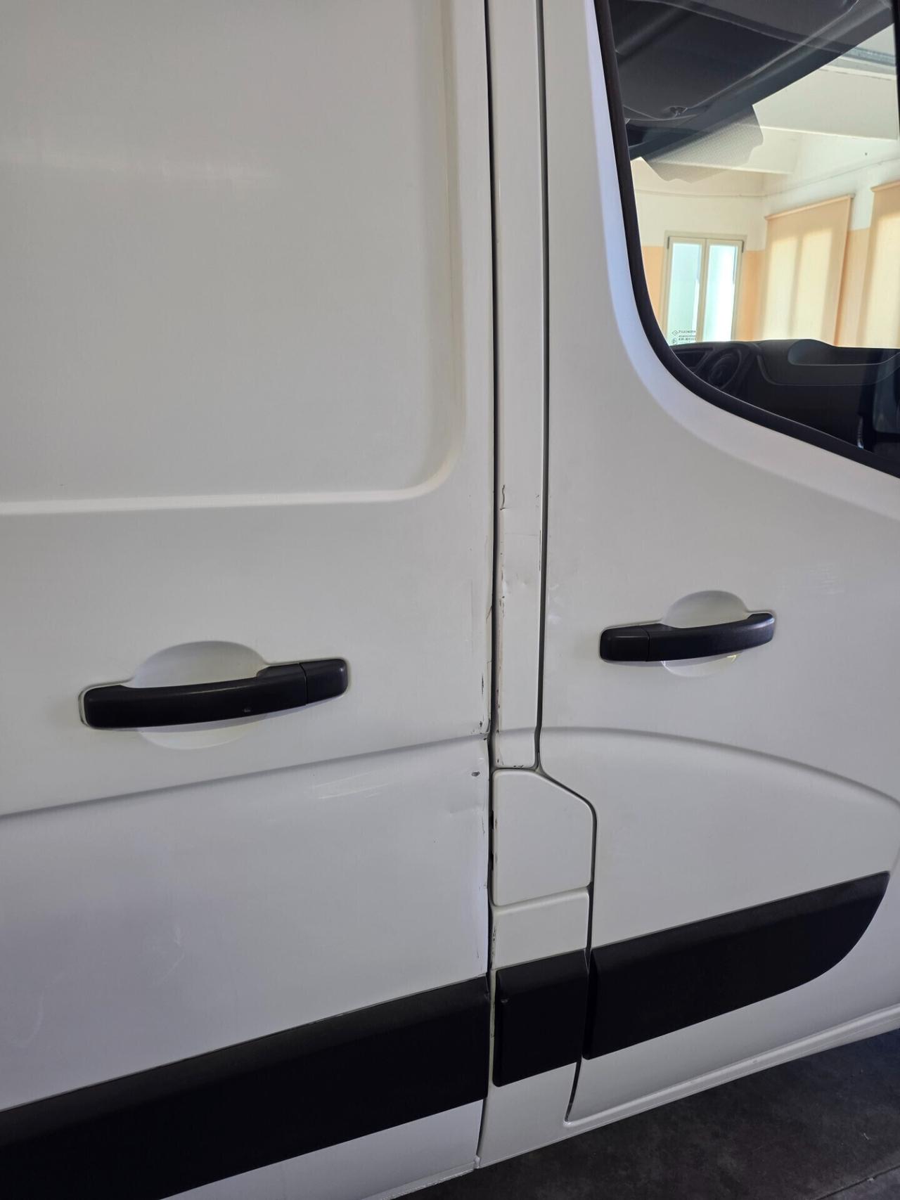 Nissan NV400 35 2.3 dCi PC-TN Furgone