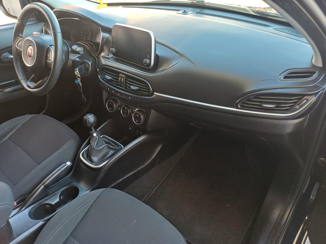 Fiat Tipo 1.6 Mjt S&S SW Lounge - 2019