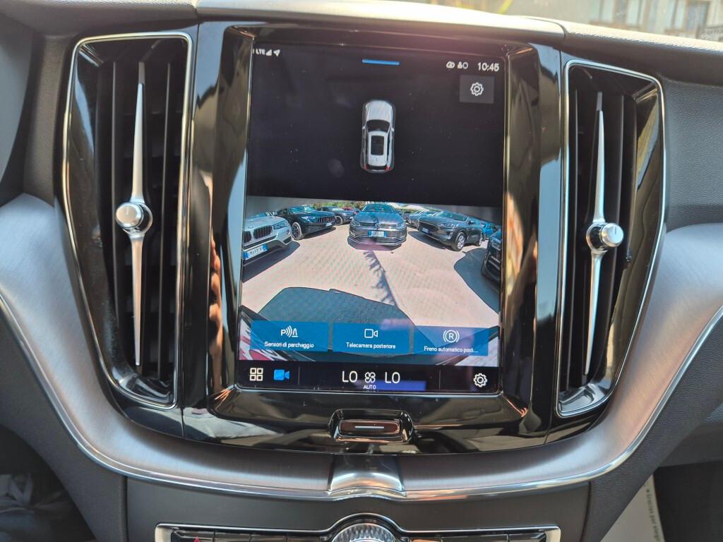 Volvo XC60 B4 (d) AWD automatico Momentum