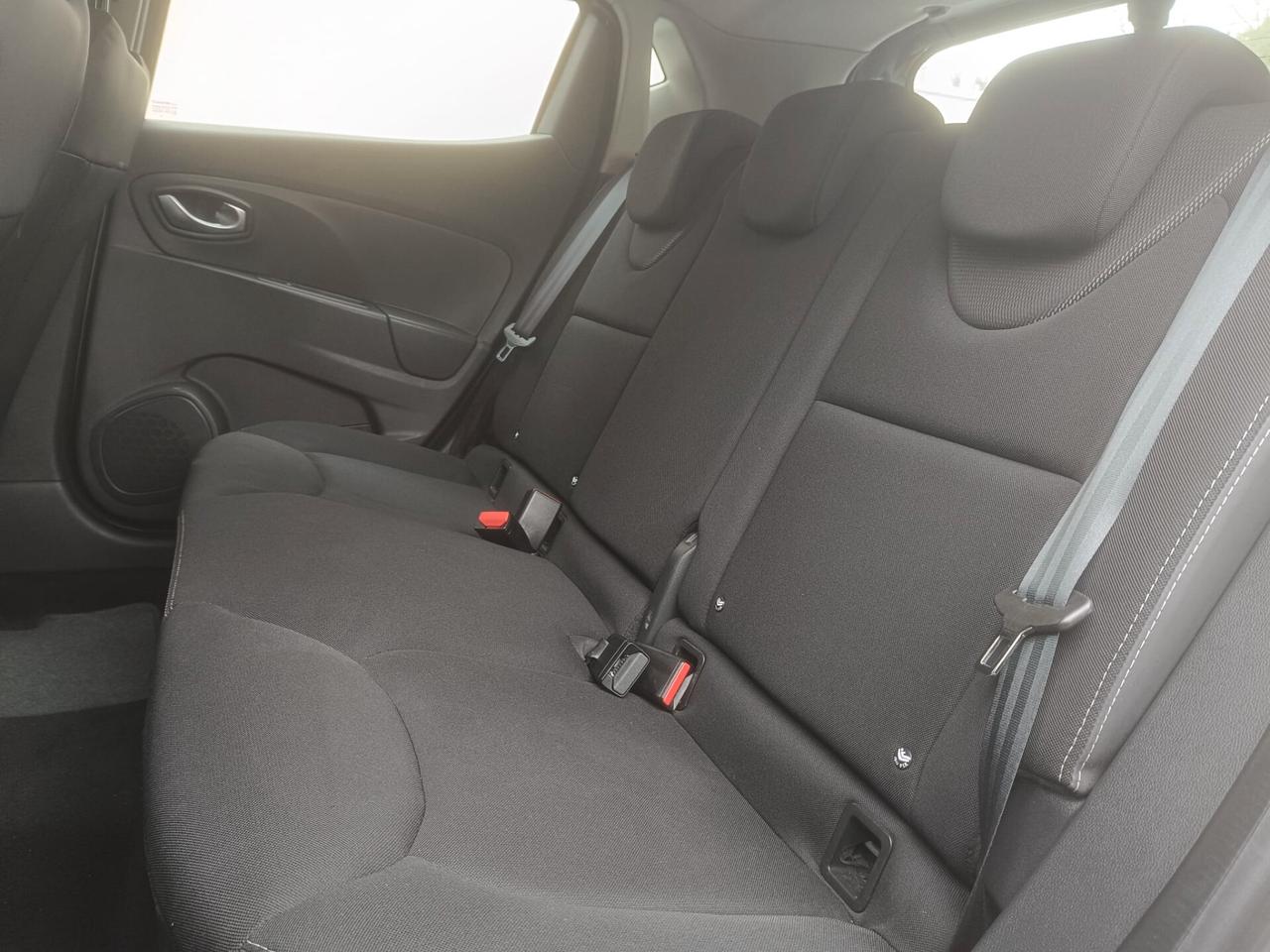 Renault Clio 1.5 dci 75 CV