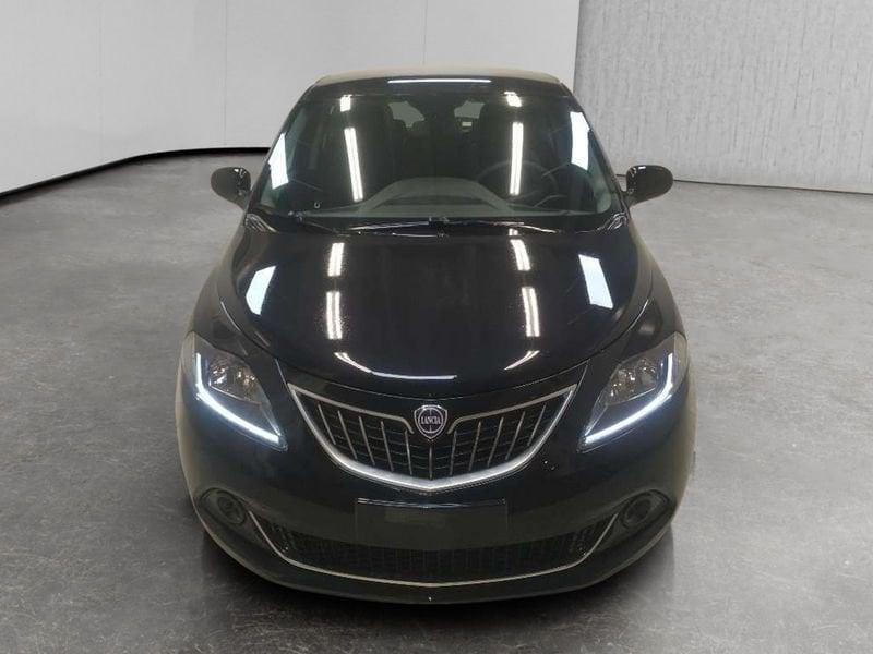 Lancia Ypsilon 1.0 firefly hybrid Platino s&s 70cv