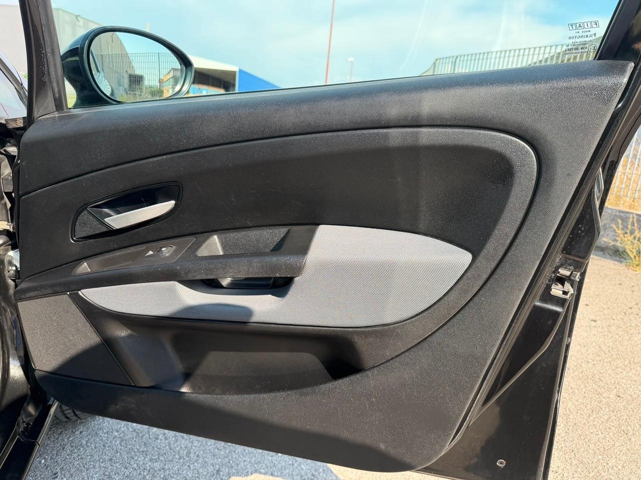 Fiat Grande Punto 132000 KM