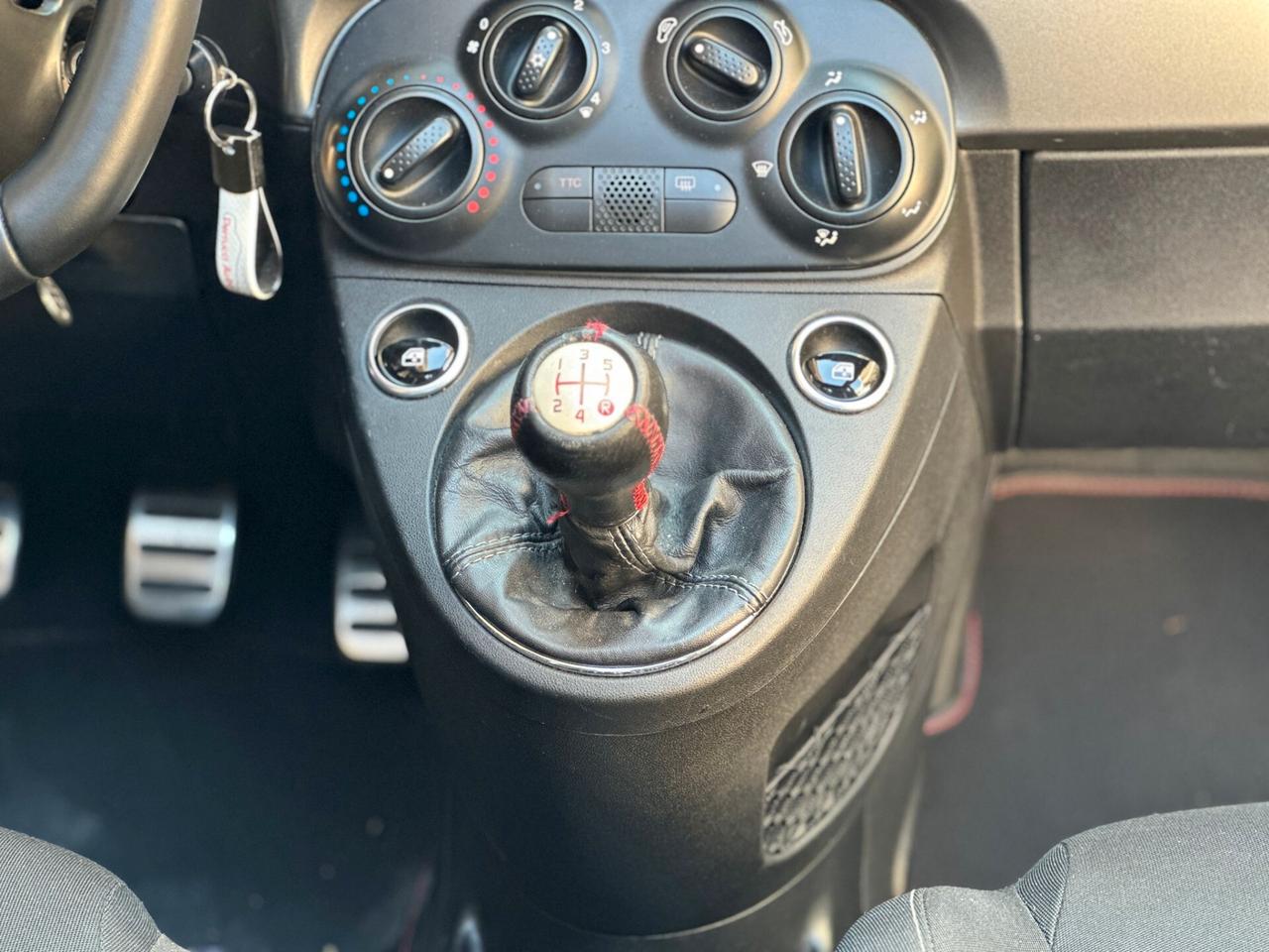 Abarth 500C 1.4 Turbo T-Jet Custom
