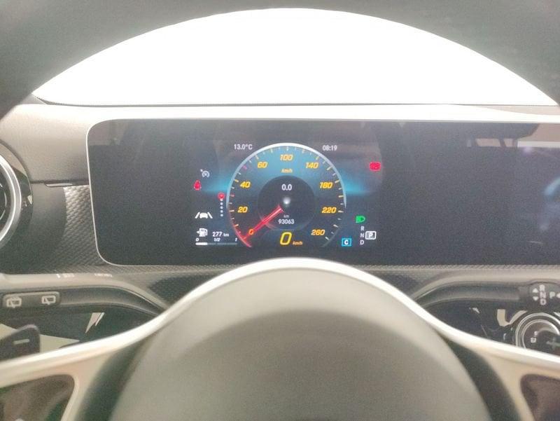 Mercedes-Benz Classe A A 180 d Sport auto