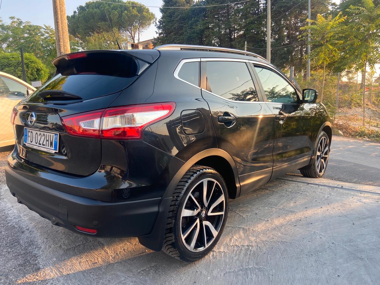 Nissan Qashqai 1.6 dCi Tekna (TETTO-NAVI-RETROCAMERA )