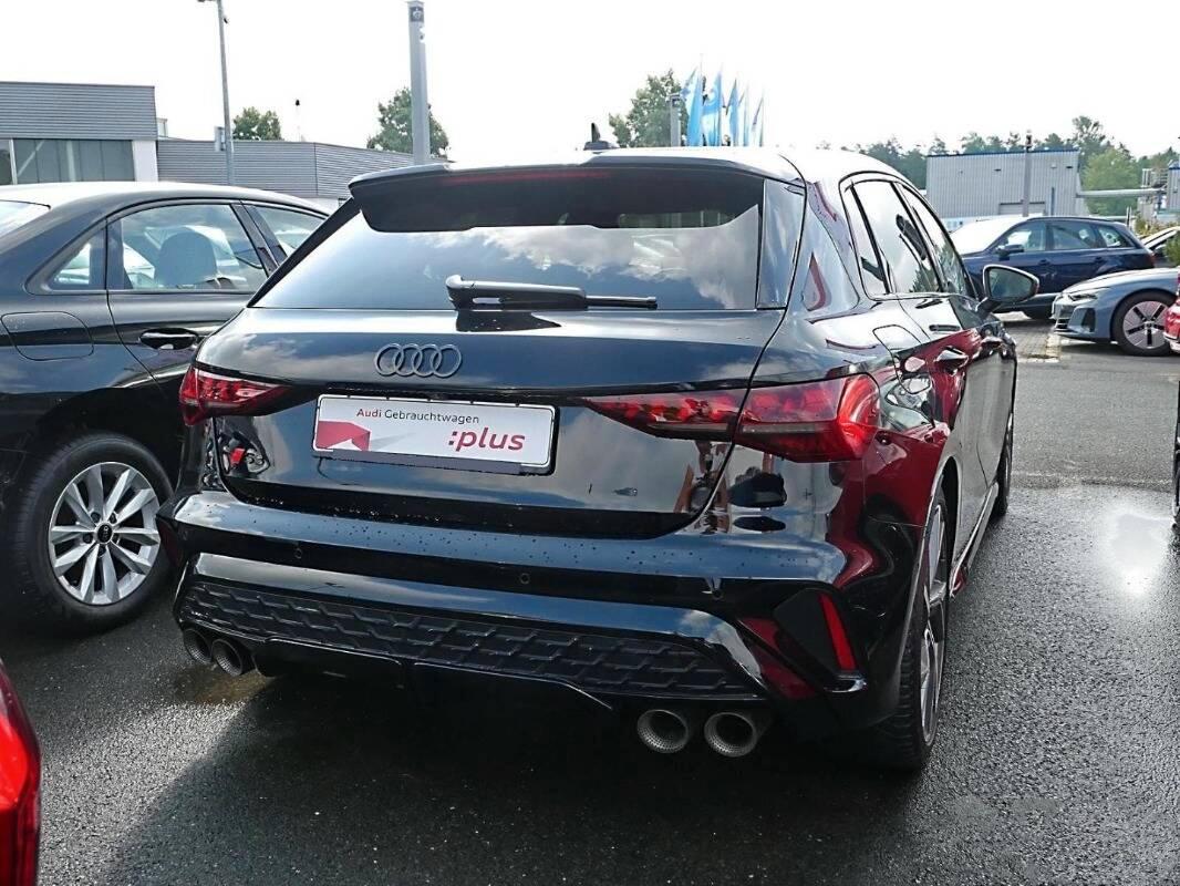 Audi S3 Sportback Sportback 333cv - Akrapovic - Head Up - Sonos