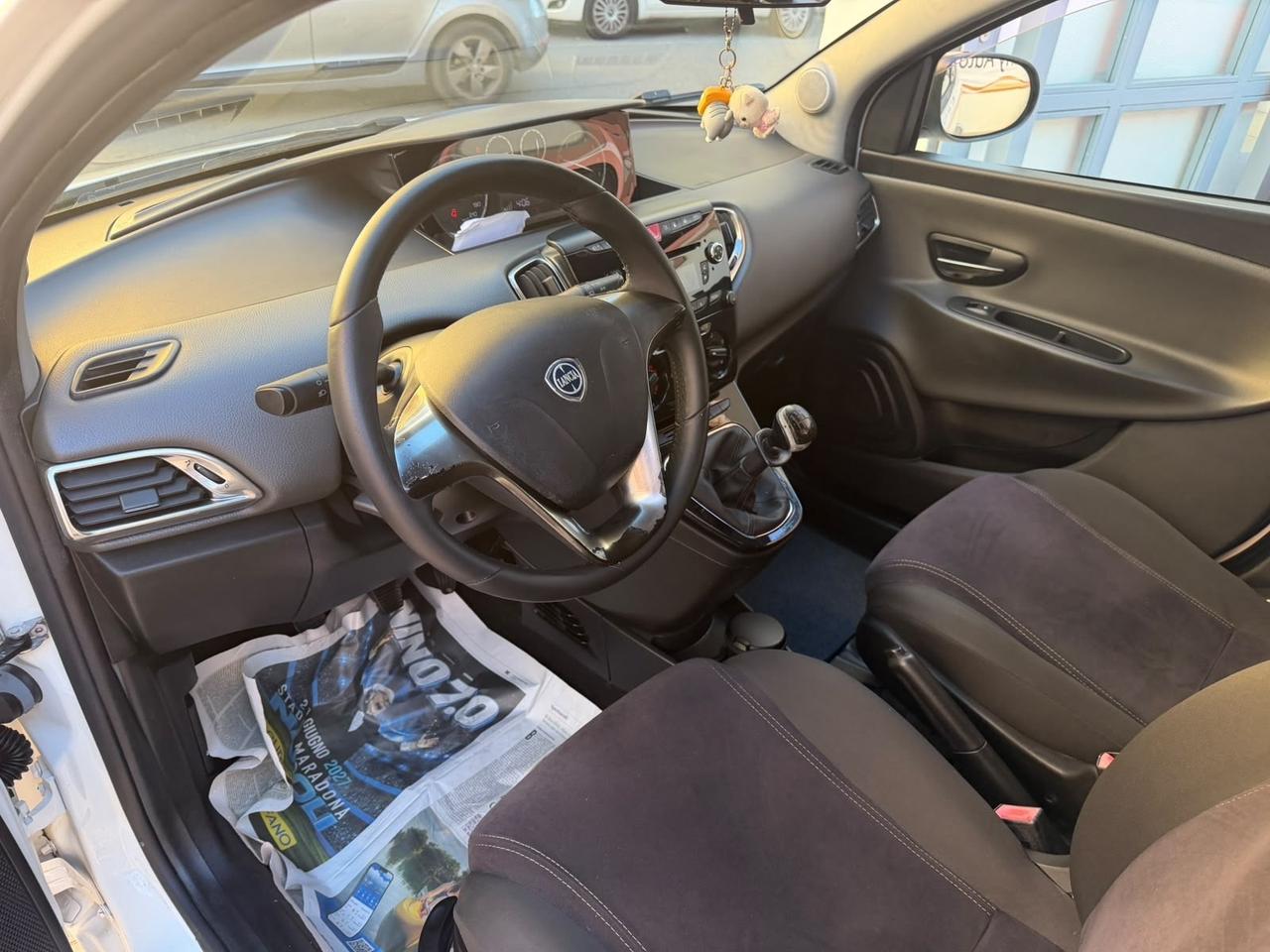 Lancia Ypsilon 1.2 69 CV 5 porte GPL Ecochic Platinum