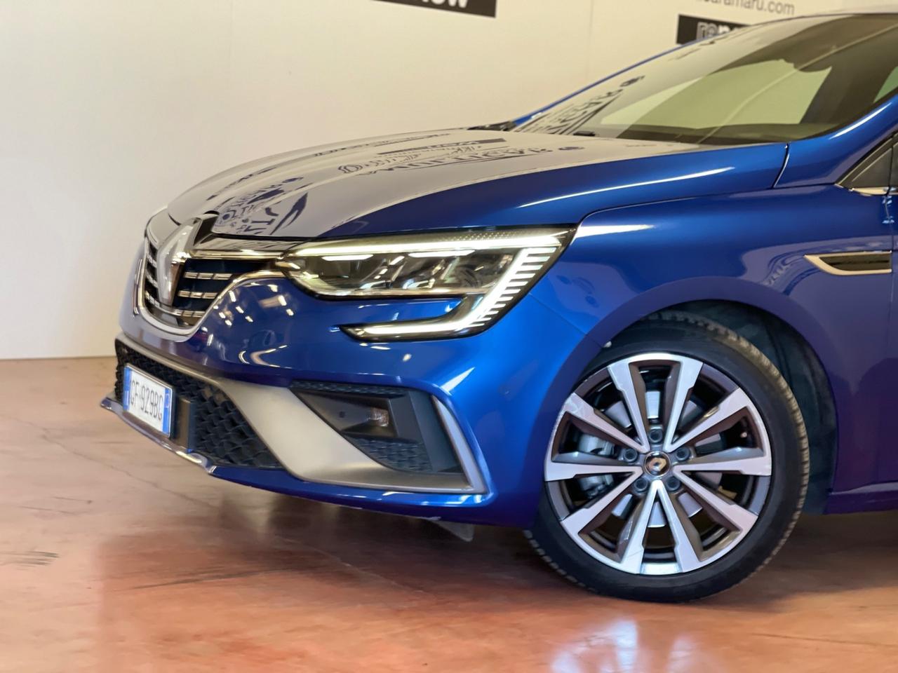 Renault Megane Plug-in Hybrid E-TECH 160 R.S. Line