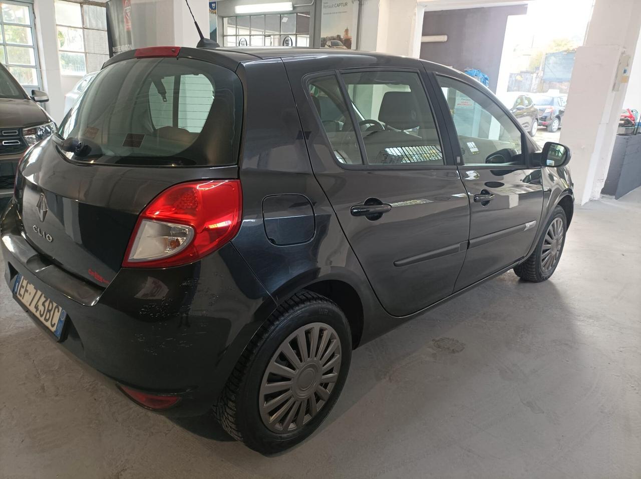 Renault Clio 1.2 16V (IN TRATTATIVA)