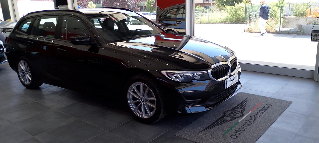 Bmw 320d 48V Touring Business Advantage