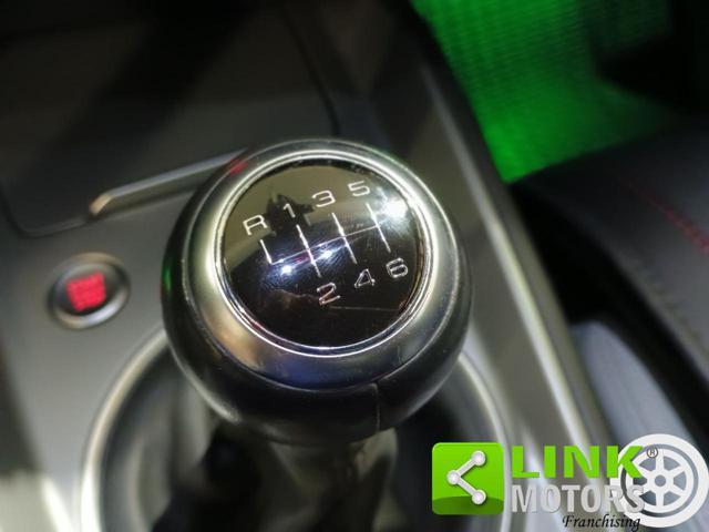 AUDI TT Coupé 2.0 TFSI S line