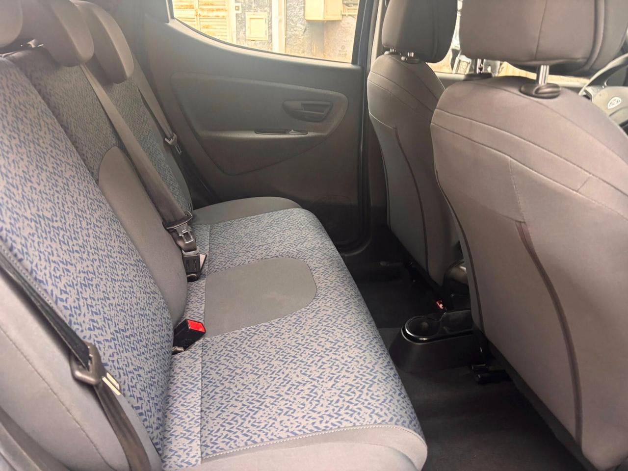 Lancia Ypsilon 1.0 FireFly 5 porte S&S Hybrid Silver Plus