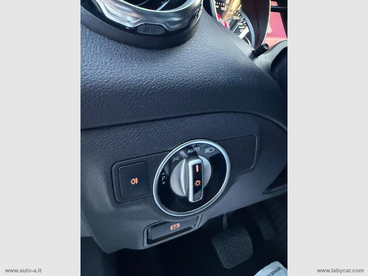 MERCEDES-BENZ GLA 200 d Automatic Sport