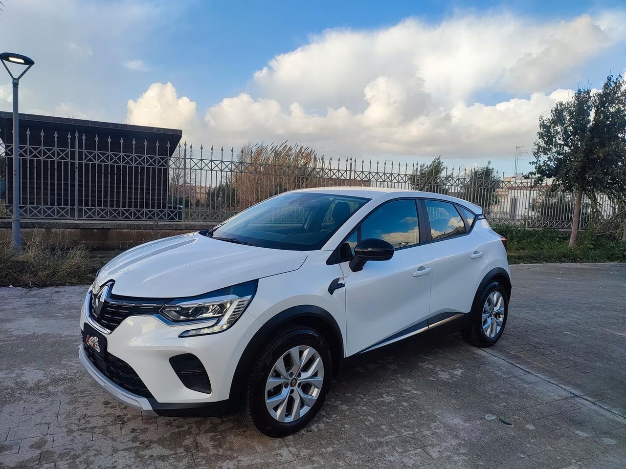 Renault Captur GPL 1.0 TCE 101 CV DA VETRINA NAVIG CERCHI IN LEGA