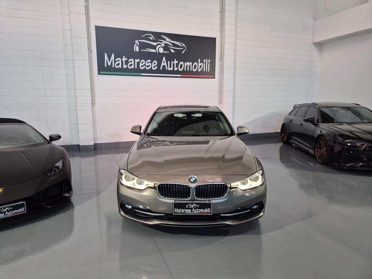 BMW 330e iPerformance Plug-in Hybrid Finanziabile Garanzi